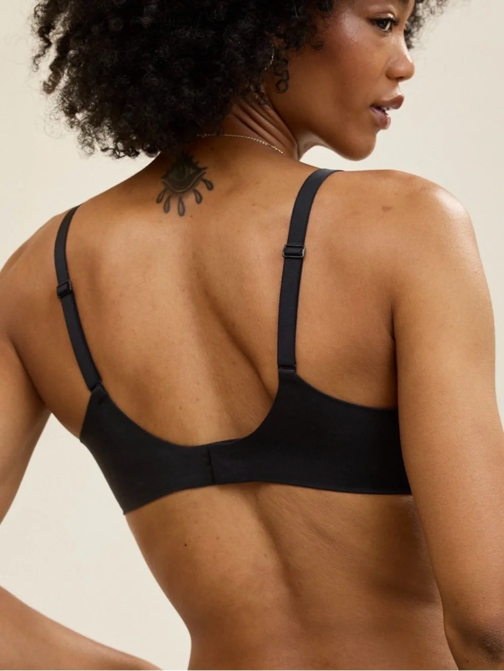 SMOOTHEZ Bra-ish Wireless Bralette - Medium - Picture 2 of 13